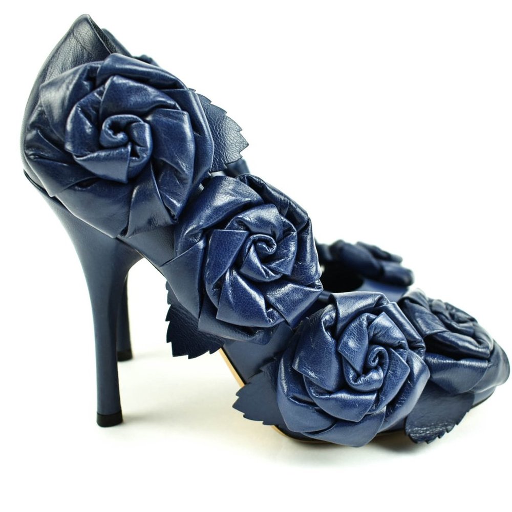 LOUIS VUITTON: Deep Blue/Violet, Leather & Roses Runway Heels/Pumps - Picture 6 of 8